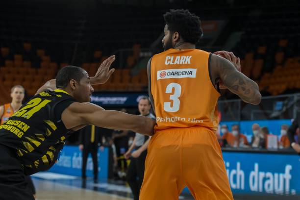 门兴的进攻 门兴的进攻